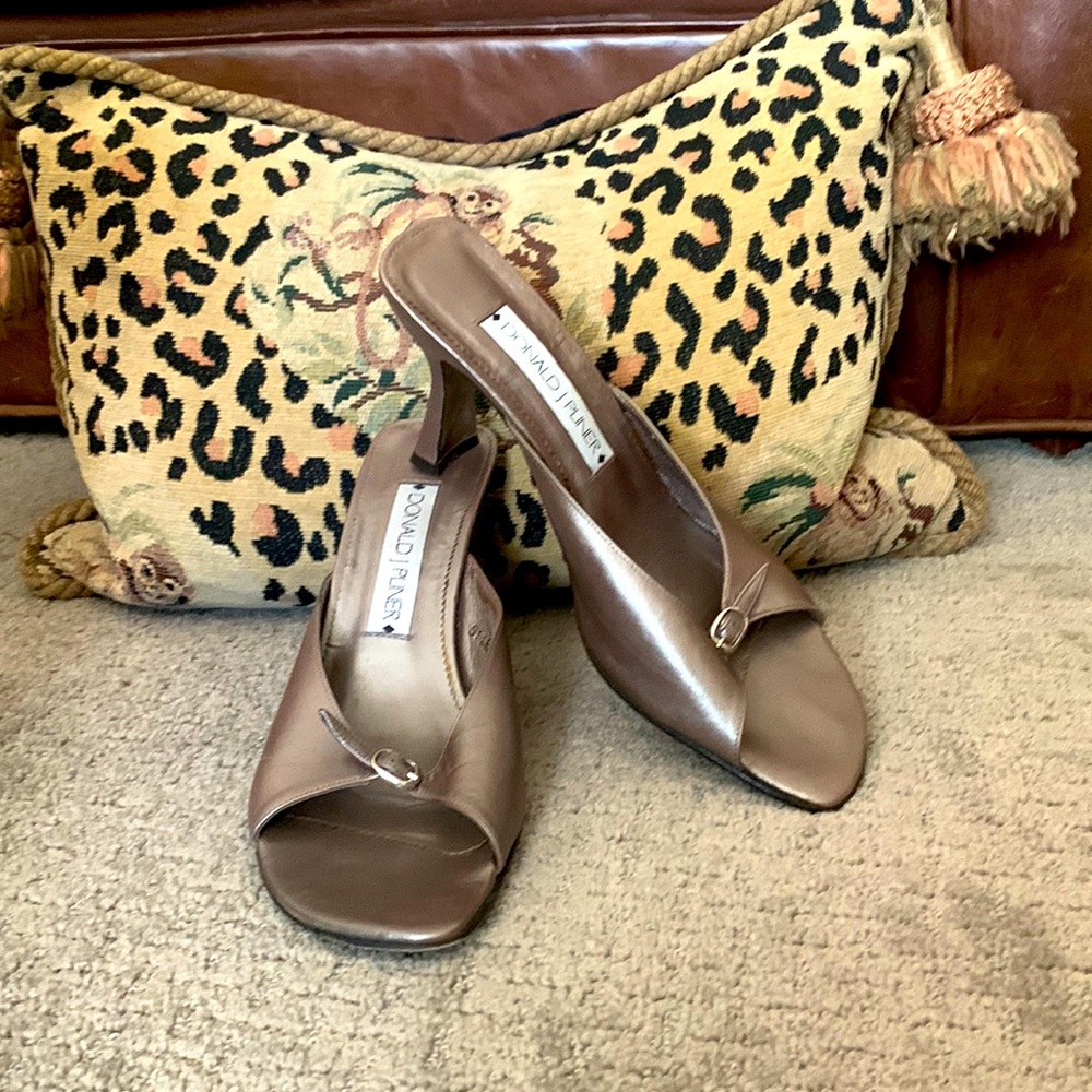 Donald J Pliner Heels